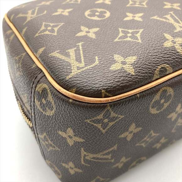 LOUIS VUITTON Authentic Brown Monogram Canvas Bag - Picture 9 of 12